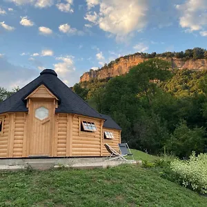 Lodge Aux Kotas Finland'ain, Izieu